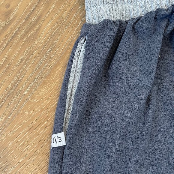 Five Dancewear No-Sweat Sweats Pebble/Charcoal - Size XS - Picture 3 of 5